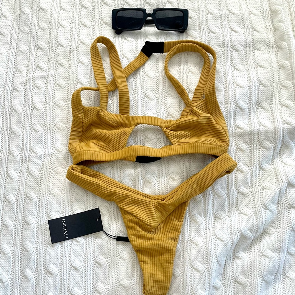 Indah bikini set